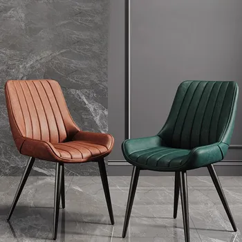 עור מעצב הכיסא חיצוני למשרד הפוסט-מודרנית מחכה טרקלין מסמר כסאות אוכל שחור, רגלי מתכת בעיצוב Silla פטיו ריהוט
