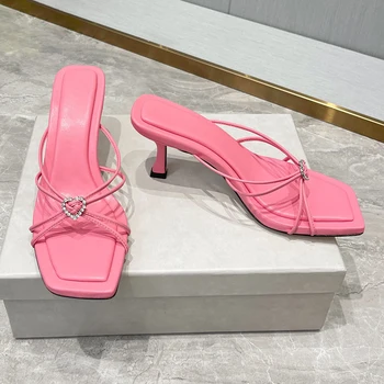 אלגנטי לנשים עקב גבוה 7 סנטימטר נעלי בית 2023 קיץ אופנה אופנתי בצבע שמנת בוהן מרובע נעלי נשים סנדלים Zapatillas דה Mujer
