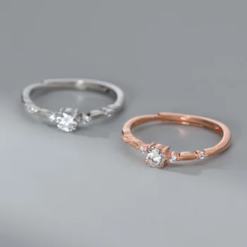 TOYOOSKY 100%S925 מכסף משובח ארבע הצבת טבעת יהלום עם תוספות בסגנון עיצוב אלגנטי מלאכת יד לנשים