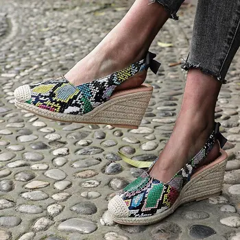 נשים סנדלי טריז פלטפורמה הקיץ מוצק סיבתי להחליק על תמציתית אופנה פלחי חדש בוהן פתוח עקבים ליידי נעליים
