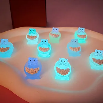 10pcs 3D Cartoon זוהר בחושך אמבטיה חזיר מיקרו נוף DIY צעצוע קישוט לפלאפון מחזיק מפתחות עבודת יד, אביזרים