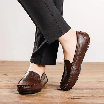 מינימליסטי עור Mens נעליים קלות לנשימה רכה זכר נעליים כל-התאמה שחור חום איש נהיגה נעליים להחליק על עבודת יד גברים נעליים