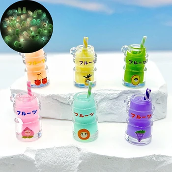 2Pcs בית בובות קישוט מיני זוהר דופמין חלב כוס מודל DIY מחזיק תיק עגילי תליון ילדים לשחק במשחק צעצועים