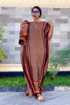 2023 חדשים סגנון אופנה Oversize אפריקה נשים בגדים ללא תשלום גודל הדפסה עיצוב עם צעיף חופשי שמלה ארוכה